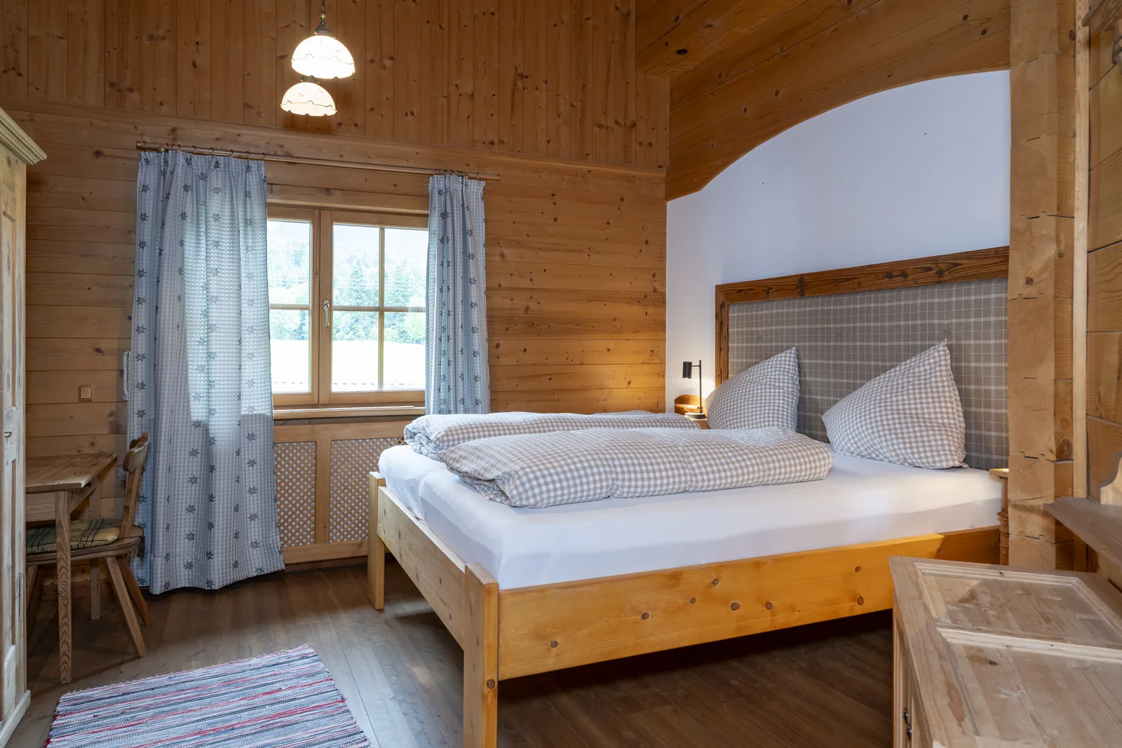 Zweites Schlafzimmer im Tirolerhaus Obergeschoss am Gafalhof